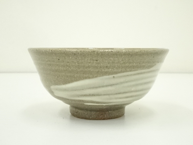 日本美術　江戸時代　対州　対馬　刷毛目　茶碗　書留共箱付　美品 道具 ] - 道具 八幡焼 刷毛目茶碗（箱付） | ネットショップ圭 netshop